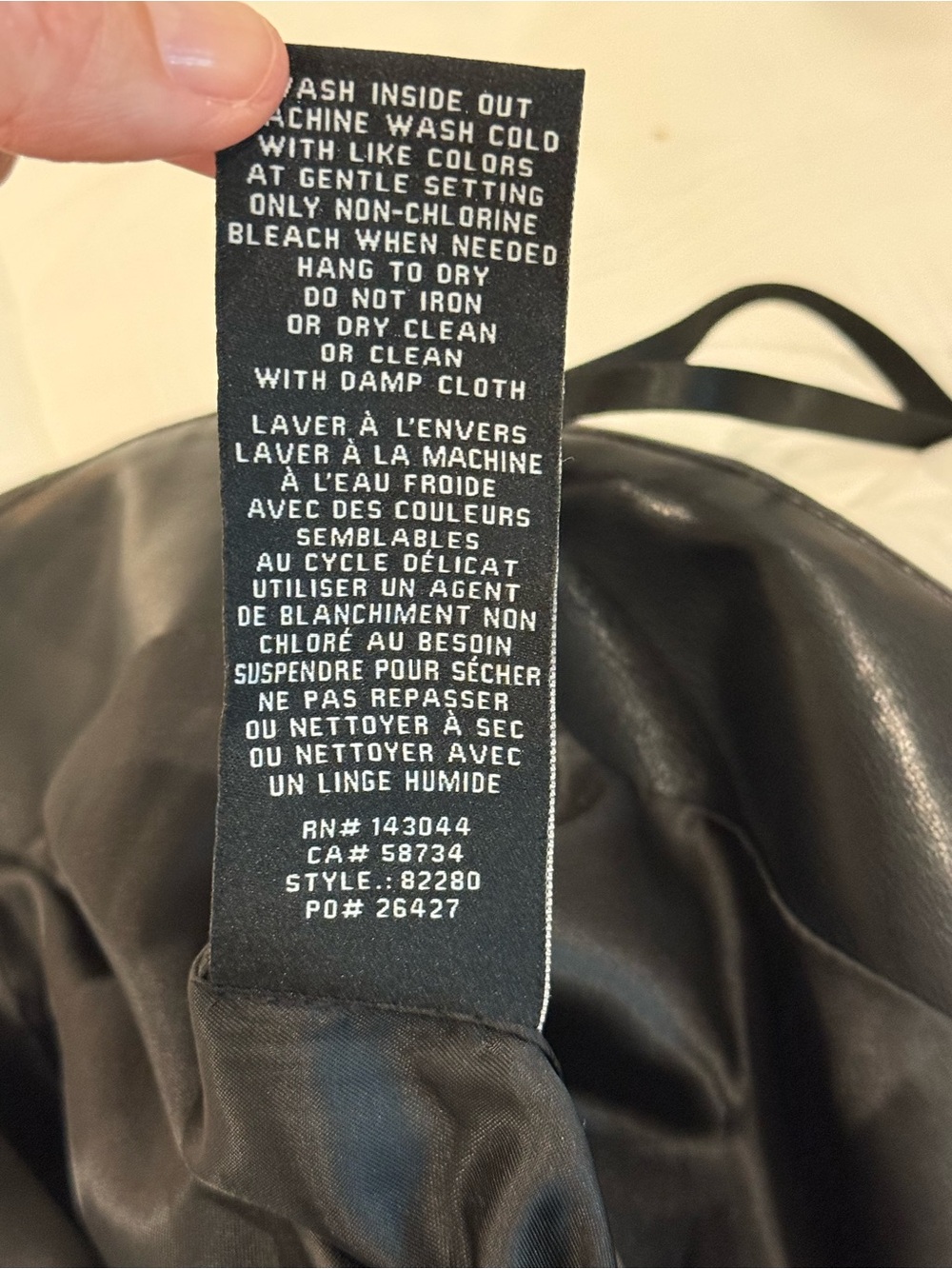 7 For All Mankind Black Faux Leather Skort Size M - Picture 11 of 12